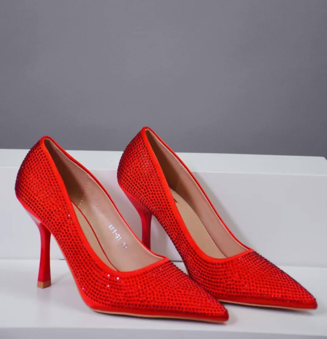 UD Női alkalmi cipő piros 11.990 Ft helyett 1990Ft Karácsonyi AKCIÓ